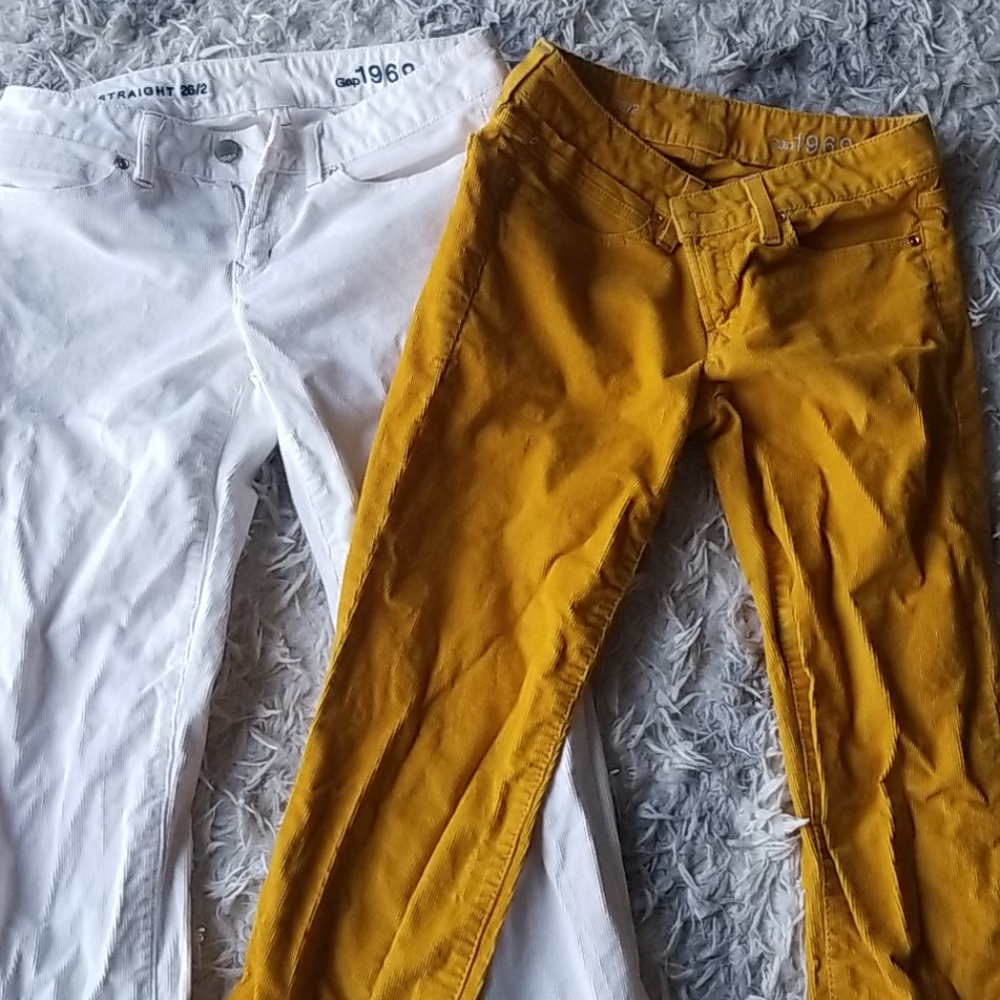 2 LN Gap corduroy pants